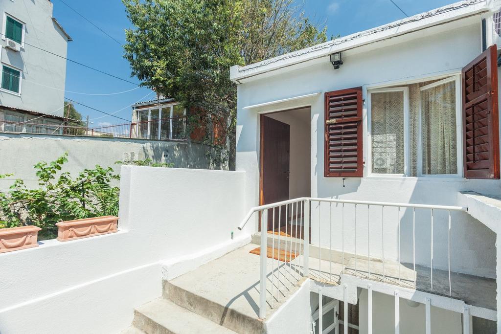 Ferienwohnung Charming Old Stone House Split Exterior foto