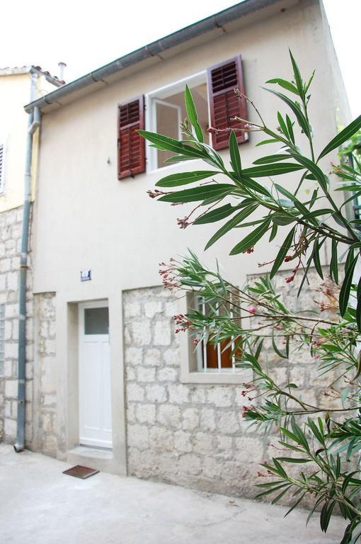 Ferienwohnung Charming Old Stone House Split Exterior foto
